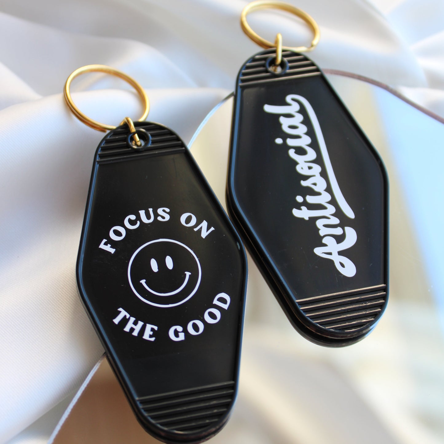 Retro Schlüsselanhänger "Focus on the Good"