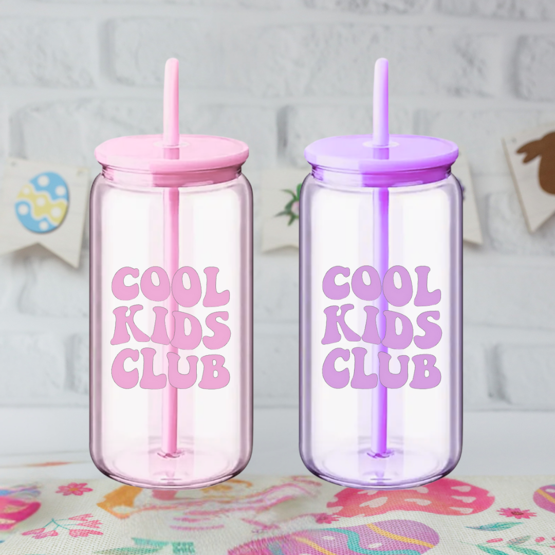 Trinkbecher mit Deckel und Strohhalm "Cool Kids Club" in rosa und lila