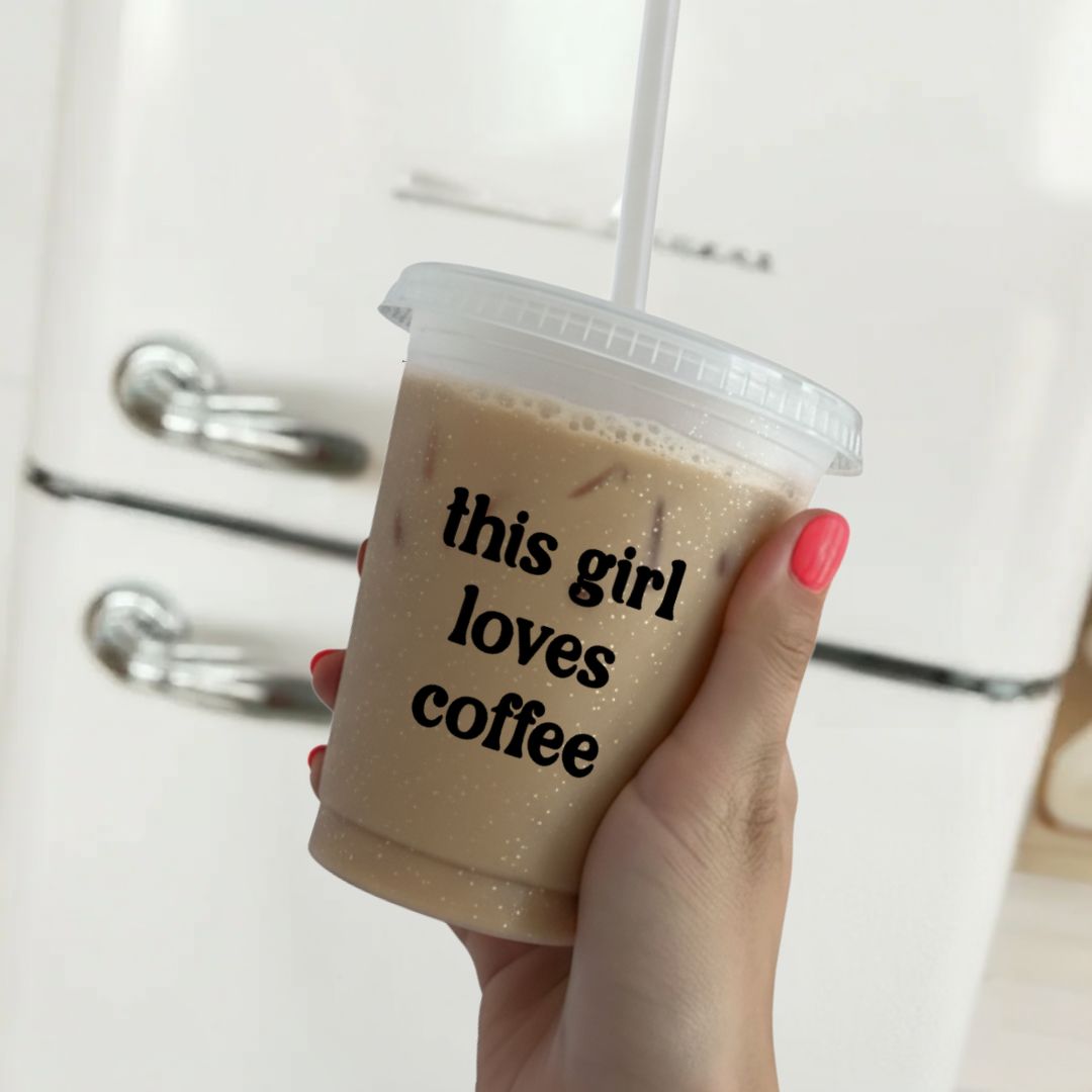 trinkbecher "this girl loves coffee" kaffeebecher