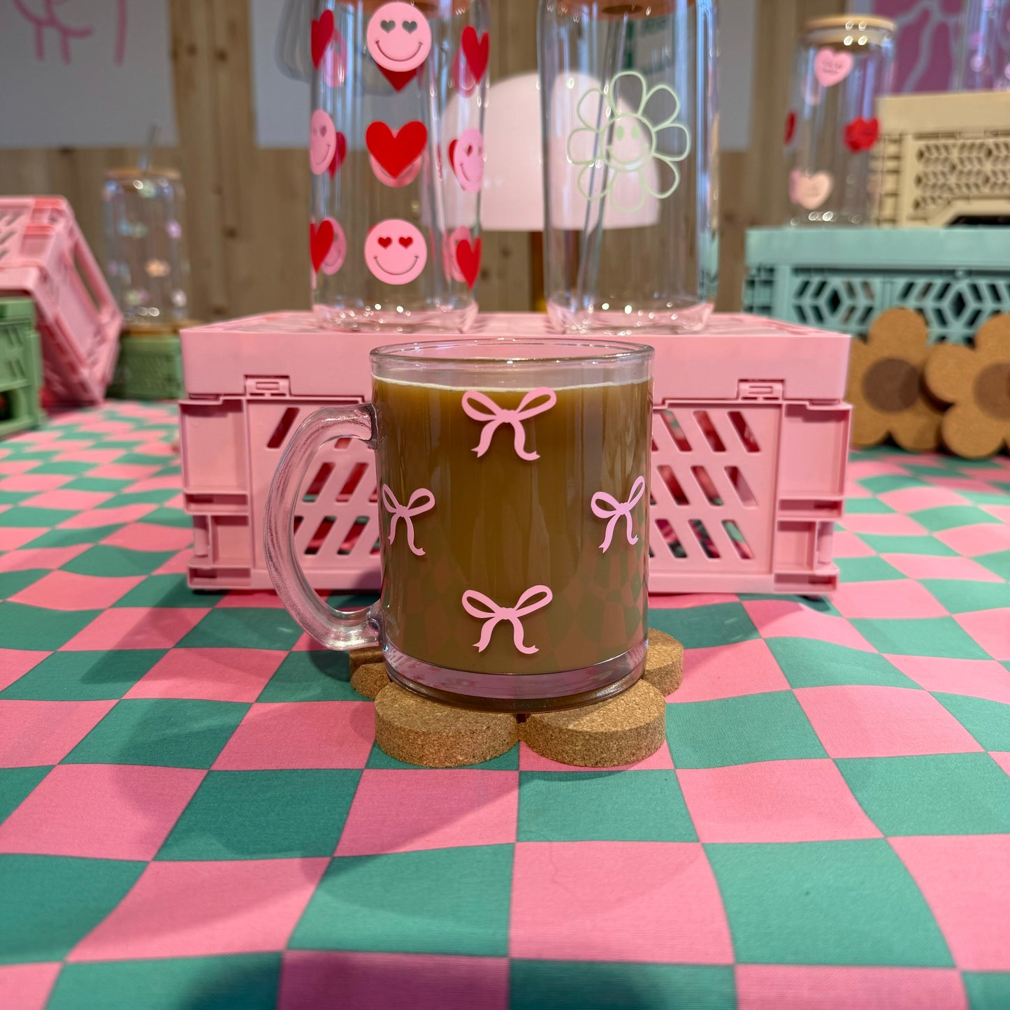 Tasse mit Schleifen-Motiv – Kaffeebecher mit Motiv