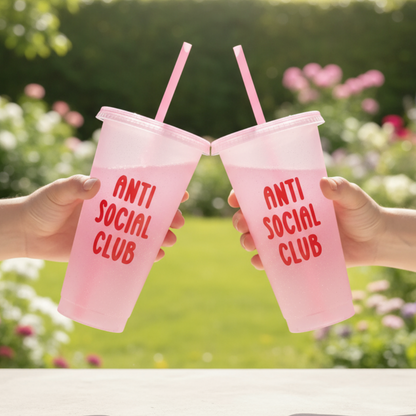 rosa trinkbecher "anti social club"