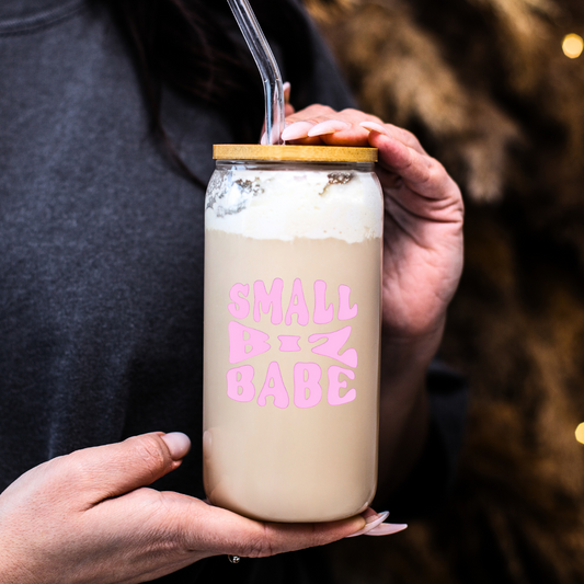 Trinkglas mit Deckel und Strohhalm "small biz babe"